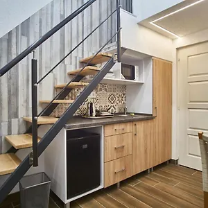 Apartamento Km33 - - Hostaid, Budapest